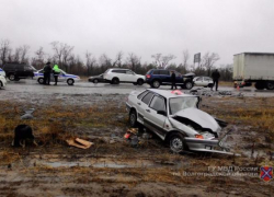 В Волгограде автоледи на ВАЗе столкнулась с внедорожником: пострадали пятеро, в том числе ребенок
