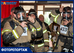 В Волжском пожарные соревновались, кто быстрее: фоторепортаж