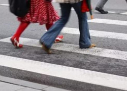 В Волгоградской области пьяный мотоциклист сбил женщину с ребенком