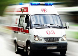 На "Танцующем" мосту 42-летняя автоледи врезалась в отбойник