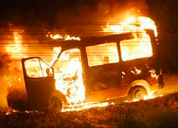 Огненная стихия уничтожила "ГАЗель" в Волжском