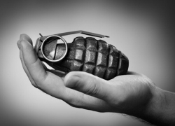 Волжанин разгуливал по городу с ручной гранатой