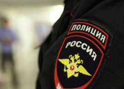 Под Волгоградом нетрезвый селянин напал на полицейского со стеклянной бутылкой 