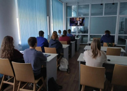 Более 9 тысяч школьников и студентов Волжского посмотрели фильм «Предательство»