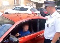 Устроил суету на видео: волжского студента-дрифтера задержали за рулем БМВ в Волгограде