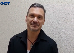 Актер театра и кино Владимир Бутенко поздравляет волжан с наступающим Новым годом