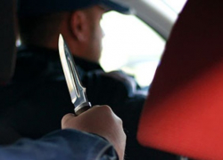 Под Волгоградом водитель под угрозой убийства отдал свое авто злоумышленникам 