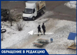 «Страшно выходить из дома»: волжане в панике после стрельбы у детской площадки