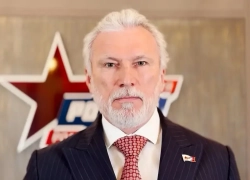 Голосуя за партию «Родина», ты показываешь, что все устали от мягких, половинчатых мер.