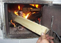 Под Волгоградом из горящего дома пожарные спасли 83-летнего селянина