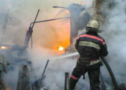 Под Волгоградом из-за халатности резчиков металла сгорел частный дом