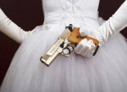 Полиция Волгограда ищет стрелявших из свадебного кортежа