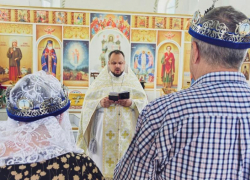 Благотворительные венчания прошли в храме Волжского