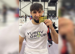 «Или выиграть, или умереть»: Чемпион Мира по джиу-джитсу из Волжского Али Лорсанов рассказал о финале с вылетевшим коленом и пути к «золоту»
