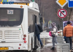 «Спасибо, что не прошли мимо»: волжанка поблагодарила водителя автобуса, кондуктора и медиков за помощь ее отцу