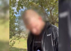 В Волжском задержали 27-летнего мужчину с крупной партией наркотиков: видео