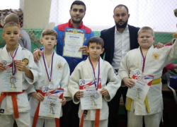  В Волжском прошло первенство по дзюдо 