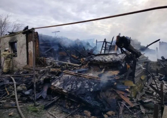 Дети выбежали из огня, родители остались внутри: под Волгоградом при пожаре погибли супруги