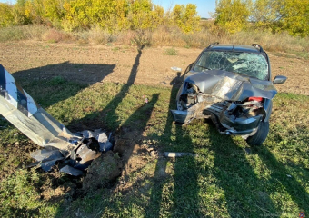 Под Волгоградом автобус с детьми врезался в «Лада»: есть пострадавший
