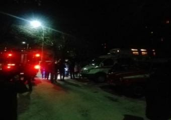 В Волжском из-за взрыва на Пушкина полицейские оцепили дом