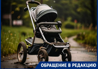 Подростки справили нужду в детскую коляску волжанки, оставленную в подъезде дома