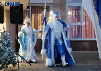 Праздник рядом с домом: в Волжском стартуют новогодние дворовые елки