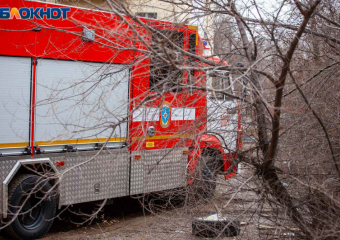 Жилой дом сгорел в Волжском