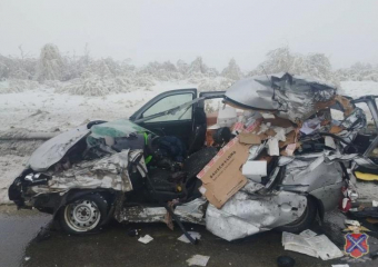 Водитель «Калины» погиб после столкновения с КАМАЗом в Волгоградской области