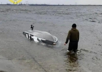 В Волгограде из-за непогоды перевернулось маломерное судно