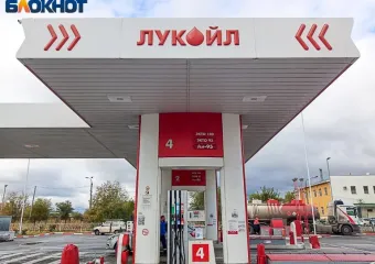 В Волжском зафиксирован рост стоимости бензина на заправках