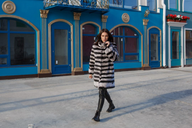 Кожа и мех в салоне "ASURMOD" для мужчин и женщин - 