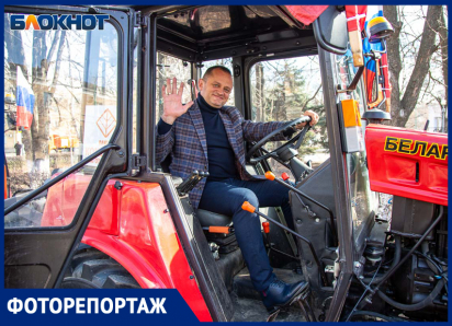 Десятки спецмашин прошлись колонной по улицам Волжского