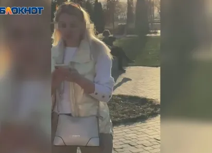 «Еще два часа бегала и уговаривала соврать полиции, что ее искалечили»: новые подробности нападения на мать с ребенком на площадке в Волжском