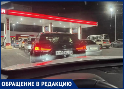 На заправке в Волжском водители узнают об отсутствии АИ-95 только на кассе