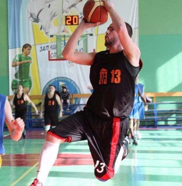 Волжанин развивает баскетбол в родном городе