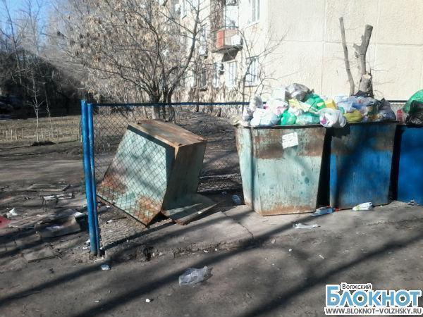В Волжском обещают решить проблему «мусорных баков»