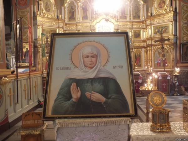 В Казанский кафедральный собор Волгограда привезли мощи и икону Матроны Московской