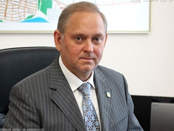 Волжан пригласили послушать отчет мэра Игоря Воронина