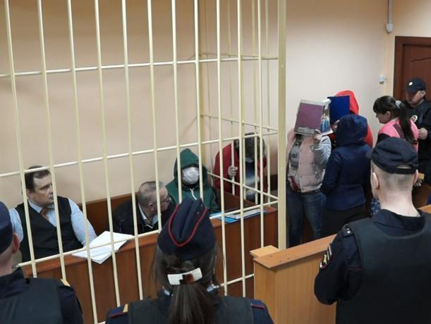 Трое волжан осуждены за кражу ста тридцати пяти миллионов рублей