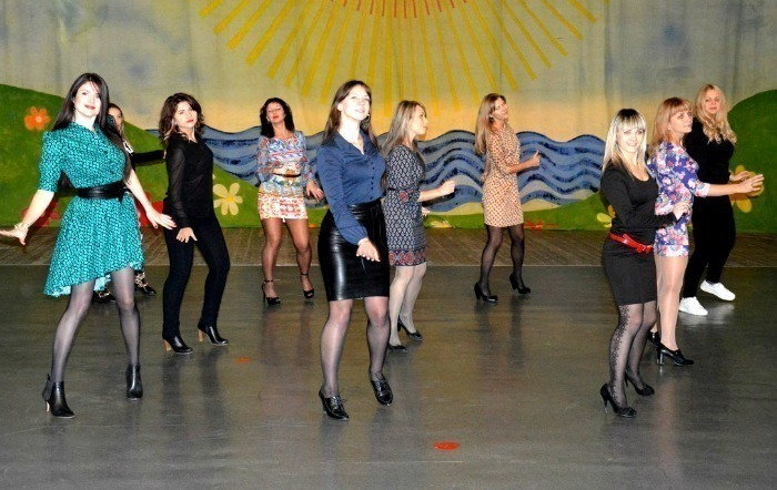 Участницы «Миссис Волжский» танцуют и готовятся стать звездами караоке