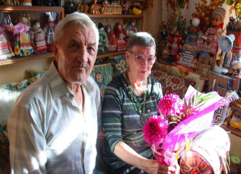 Топазовая любовь длиной в жизнь: пара из Волжского рассказала о своем семейном секрете