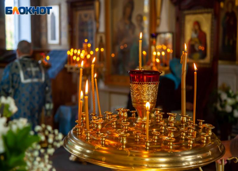 День православной книги отметили в Волжском