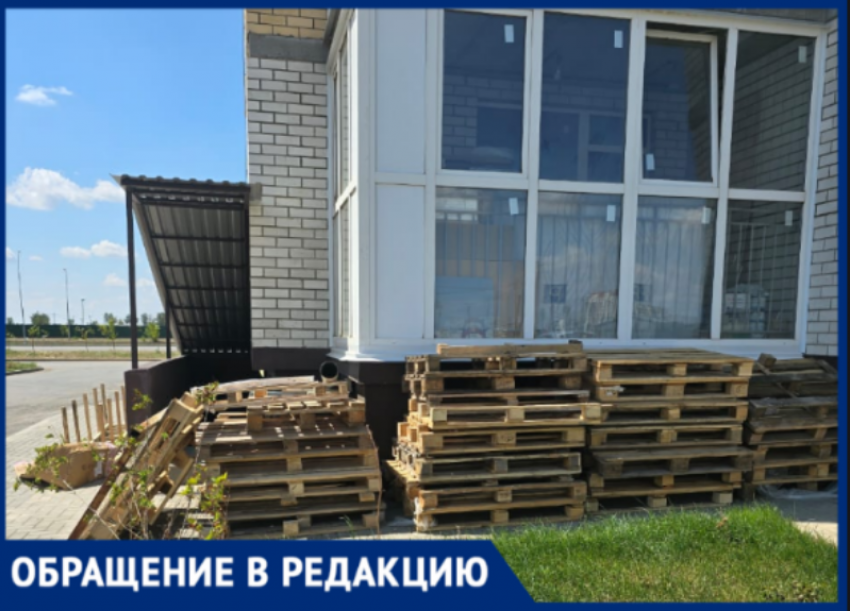 Жизнь под грохот фур: магазин отравил жизнь многодетной семье в Волжском