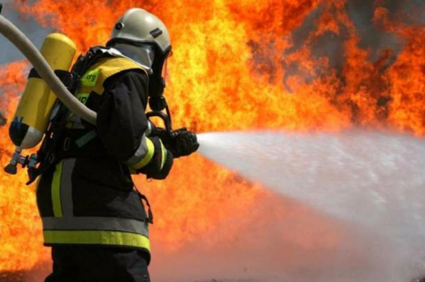 11-летняя девочка погибла во время пожара в Средней Ахтубе