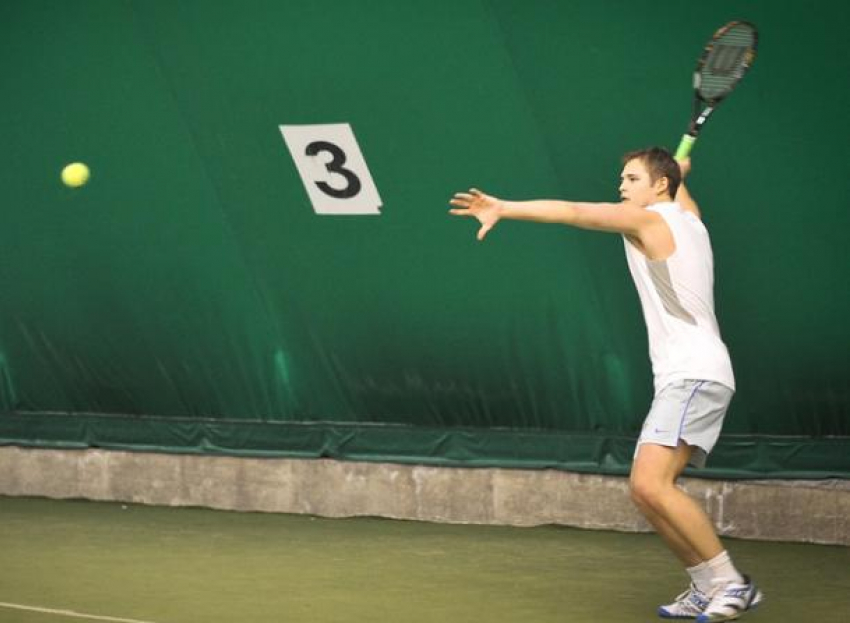 Волжане приняли участие в Рождественском турнире по теннису 