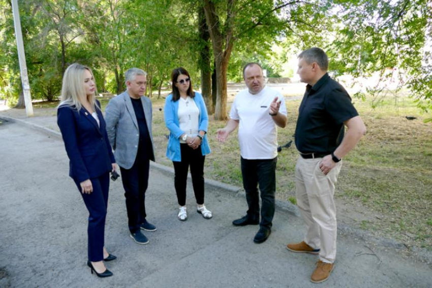 Ремонт внутриквартальных проездов скорректируют под жалобы волжан