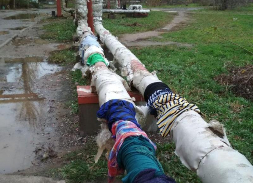 3 года жители поселка в Волжском бьются за теплотрассу