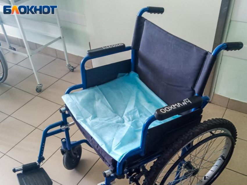 Бастрыкин потребовал отчет по делу семьи инвалидов, «запертой» в доме без пандуса в Волжском