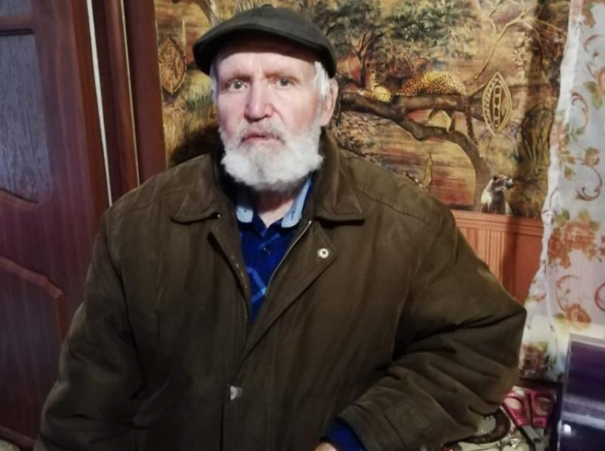 Сероглазый пенсионер в клетчатой рубашке без вести пропал в Волгоградской области