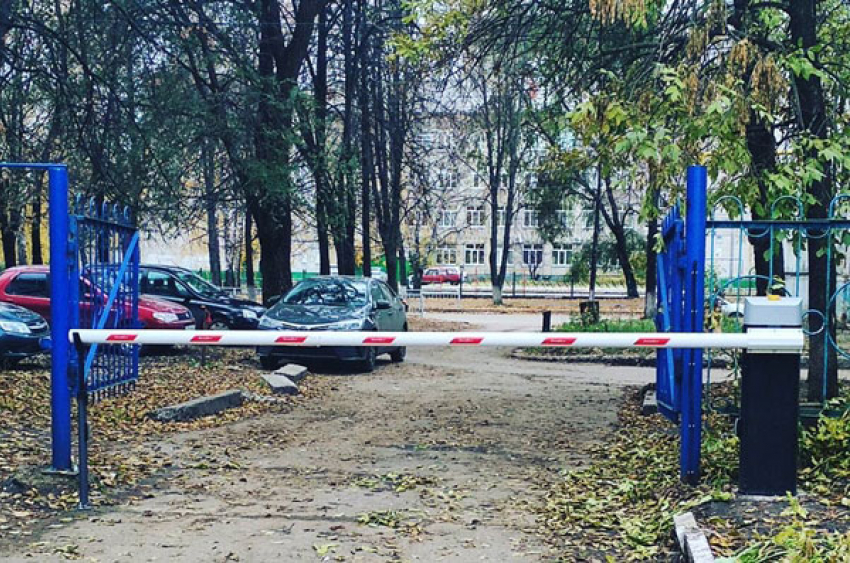 Шлагбаум автоматический